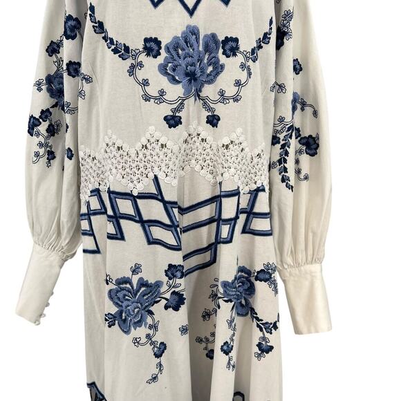 ASOS Curve White and Blue Maxi Dress - Picture 5 of 16